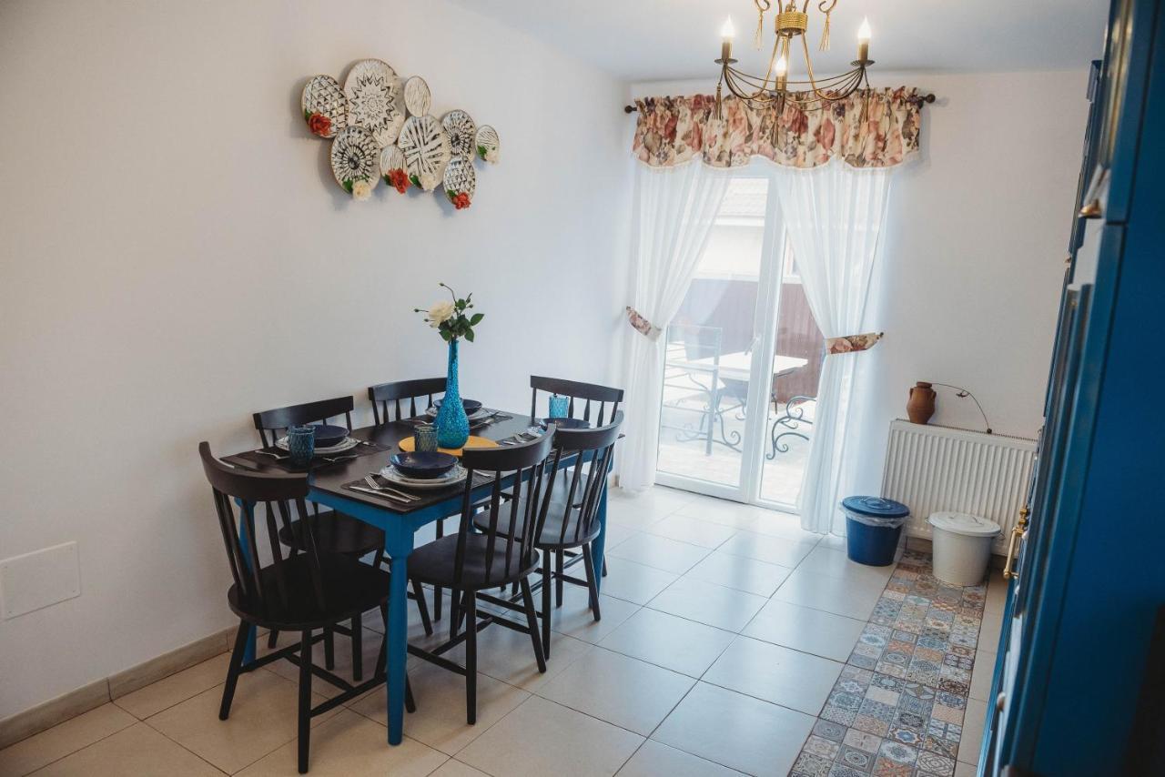 La Contessa Apartament トゥルグ・ネアムツ エクステリア 写真