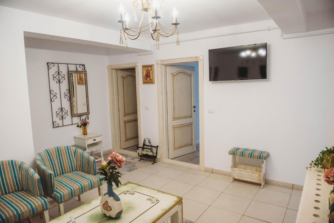 La Contessa Apartament トゥルグ・ネアムツ エクステリア 写真
